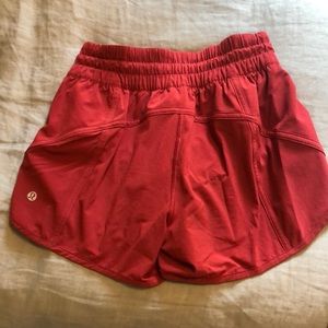 Lululemon tracker shorts
